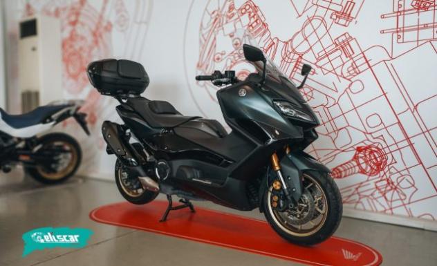 YAMAHA T-Max 560 TECH MAX rif. 23838277 - Foto 2
