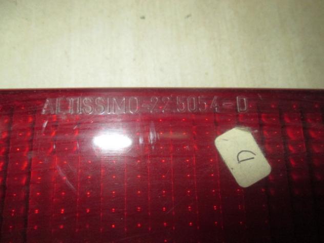 22.5054-D VETRO TRASPARENTE RETORNEBBIA FARO FANALE POSTERIORE DESTRO FIAT 131 SUPERMIRAFIORI 1.6 B RICAMBIO NUOVO - Foto 2