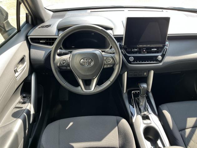Toyota Corolla Cross 2.0H (197 CV) E-CVT Trend 4WD - Foto 8