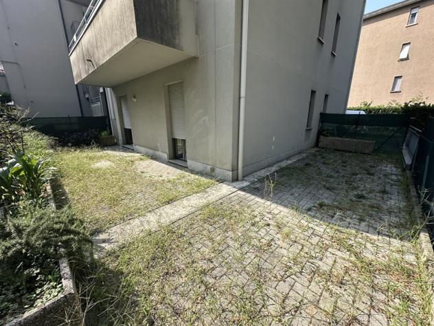 BILOCALE CON CORTILE A LECCO Belledo - Foto 12