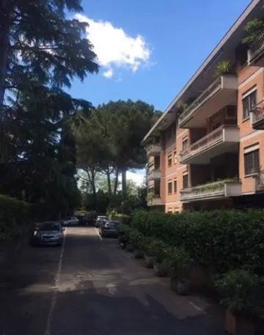 PRATI FISCALI TRILOCALE CON POSTO AUTO - Foto 12