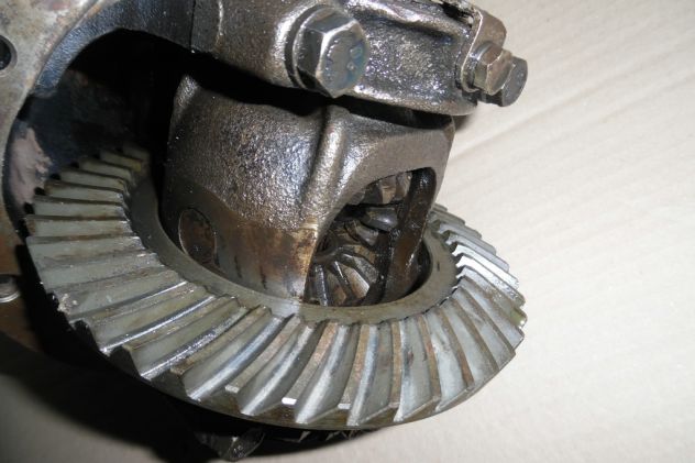 GRUPPO DIFFERENZIALE 10X43 FIAT 124 1 SERIE X SEMIASSE 22 CAVE attacco quadrato - Foto 5