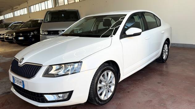 Skoda Octavia 1.6 TDI CR 105 CV DSG Ambition - Foto 2