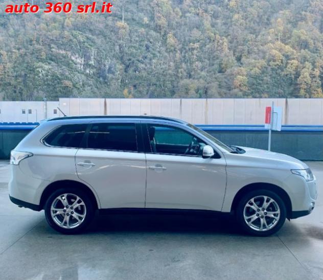MITSUBISHI Outlander 2.2 DI-D 4WD AUT. 7p. DISTRIBUZIONE NUOVA rif. 23741004 - Foto 4