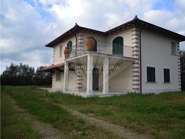 VILLA di 9 vani e di 240 mq (PIETRASANTA) rif. 533 - Foto 2
