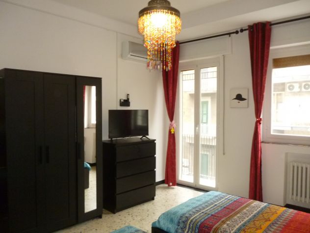 DUE-POSTI-LETTO-IN-STANZA-DOPPIA,ARREDATA,CLIMATIZZATA,VIC:STAZ/POLICL/METRO - Foto 10
