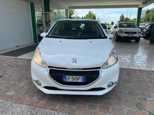 Peugeot 208 1.2 VTi 82 CV - Foto 2