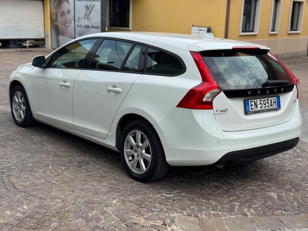Volvo V60 D3 Kinetic - Foto 4
