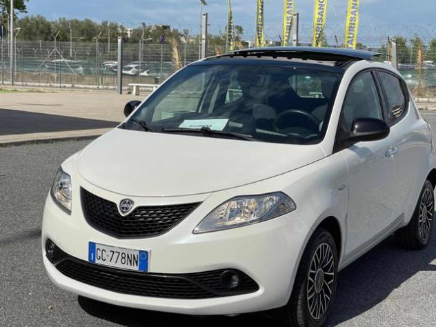 LANCIA Ypsilon 1.0 HYBRID 5P Gold TETTO APRIBILE BIANCO PERLA rif. 23536342 - Foto 3
