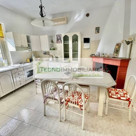 Appartamento in villa con giardino e garage. - Foto 3