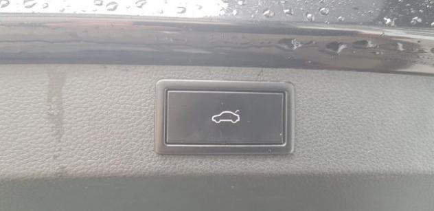 SKODA Karoq 2.0 TDI 4x4 DSG SportLine Camera GANCIO 19" DCC rif. 23732190 - Foto 10
