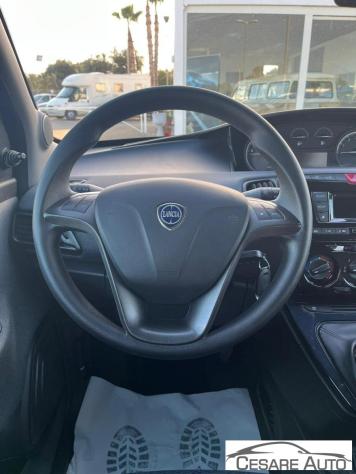 LANCIA - Ypsilon - 1.0 FireFly 5p S&S Hybrid Silver - Foto 5
