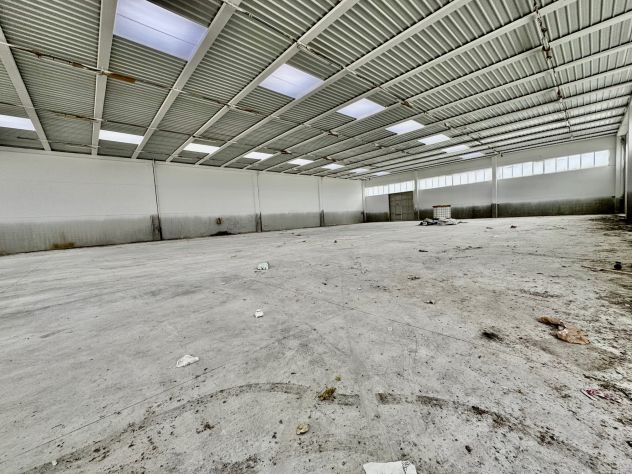 Mira zona artigianale di Giare capannone in affitto