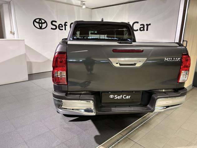 ToyotaOfficial Hilux Hilux Double Cab 2.4 D-4D 4X4 150 CV Lounge + IVA DA AGGIUNGERE - Foto 5