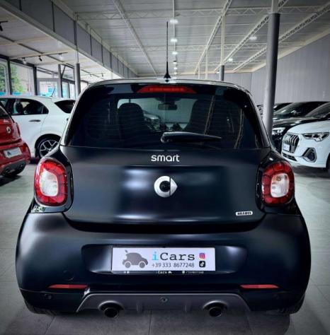 smart forFour 0.9 109CV GPL Twinamic Brabus Exclusive - Foto 7