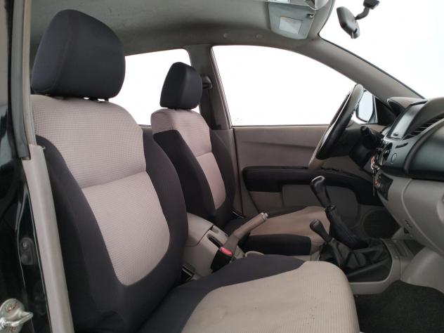 Mitsubishi L200 2.5 136CV Double Cab Invite - Foto 8