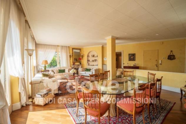 Appartamento di 240 m² con 5 locali e box auto in vendita a Sanremo - Foto 5