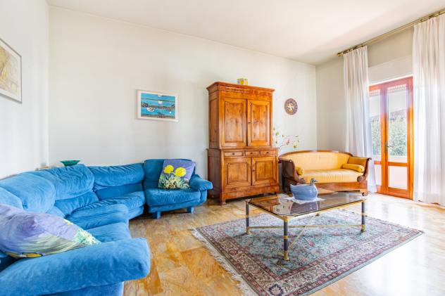 VILLA di 12 vani e di 250 mq (VIAREGGIO) rif. 672 - Foto 8
