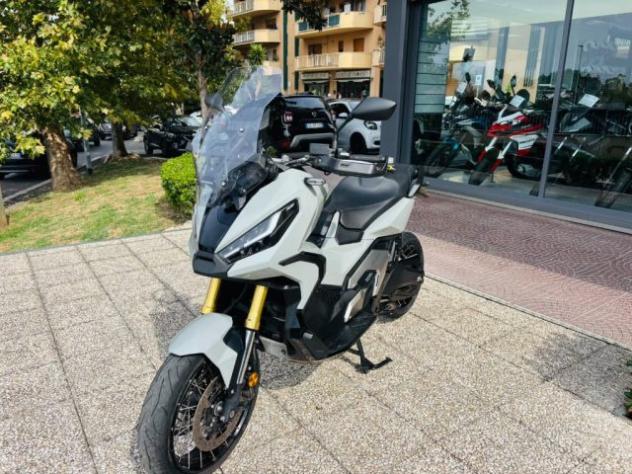 HONDA X-ADV 750 TUTTO INCLUSO ANCHE PASSAGGIO! MINI RATE rif. 24165647 - Foto 3