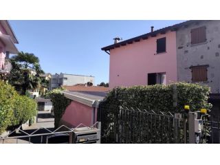 BILOCALE ARREDATO A CALOLZIO CON POSTO AUTO