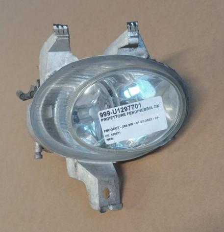 PROIETTORE FENDINEBBIA DX 999-U1297701 Parti elettriche  Fanaleria  Fendinebbia  Fendinebbia dx. PEUGEOT - 206 3 porte / 5 porte / CC - 01-09-1998 - 0