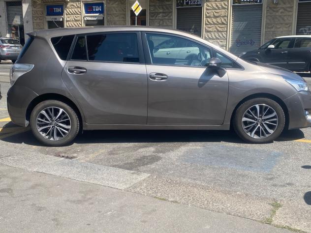 Toyota Verso D-4D Active #11975 - Foto 4