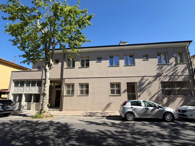 Appartamento in vendita a Cascina 96 mq Rif: 1329117