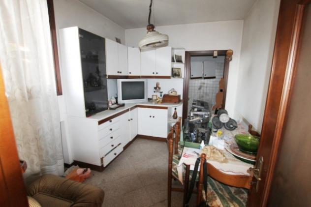 Palazzo / Stabile di 400 m² con più di 5 locali in vendita a Padova - Foto 7
