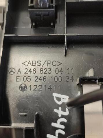 PRESA AUX/USB MERCEDES Classe B W246 2° Serie A2468230411 A2468201915 (12) - Foto 4