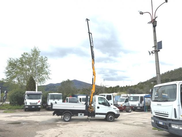 camion iveco daily 35c15 ribaltabile e gru - Foto 8