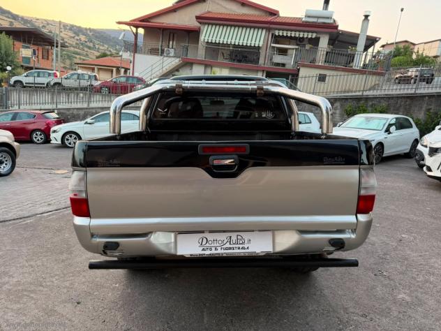 MITSUBISHI L200 2.5 TDI 4WD DC Pick-up GLS - Foto 6
