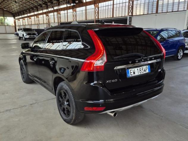 VOLVO XC60 D3 Geartronic R-design Momentum rif. 23980112 - Foto 6