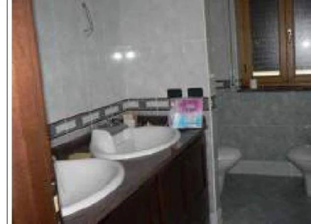 Immobile in asta di 216 m² con più di 5 locali e box auto in vendita a Santo Stefano del Sole - Foto 8