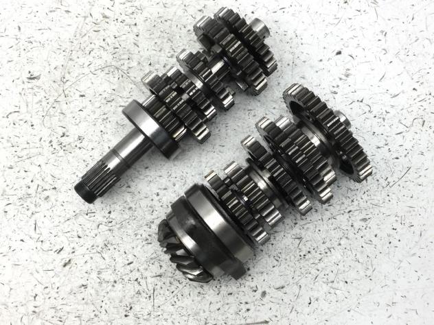 HONDA VF 700 C MAGNA 699 INGRANAGGI ALBERI CAMBIO 1986 JH2RC2109FM