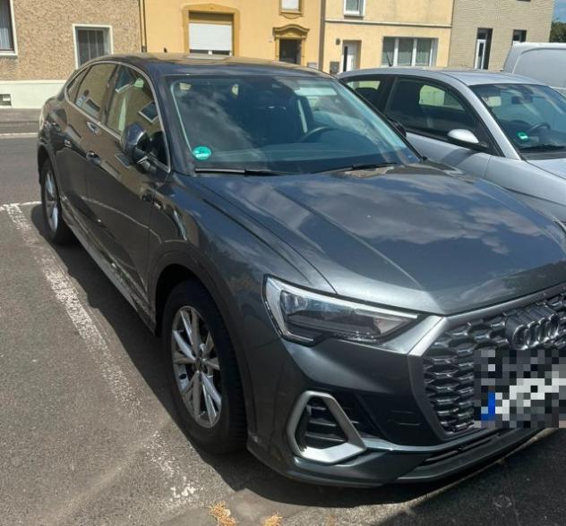 AUDI Q3 35 TDI S tronic S line edition rif. 23987510 - Foto 7
