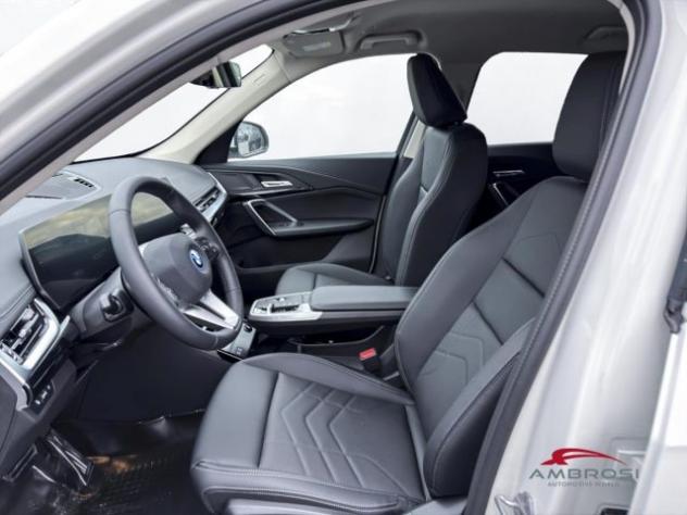 BMW iX1 eDrive20-Special Edition Xline Premium Package rif. 23432271 - Foto 9