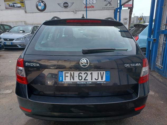 Skoda Octavia 1.6 TDI 115 CV Executive ANNO 2018 - Foto 6