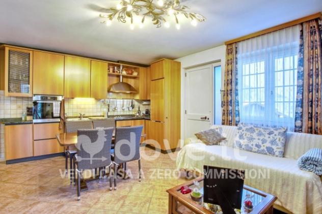 Villa di 500 m² con più di 5 locali in vendita a Maccagno con Pino e Veddasca - Foto 19