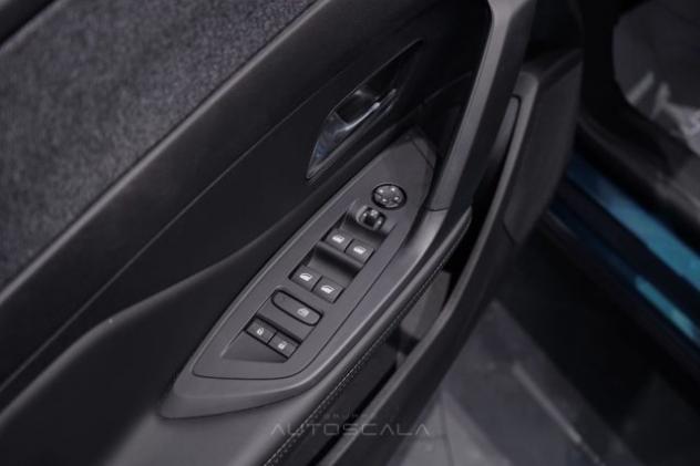 PEUGEOT 408 1.6 Hybrid 180 e-EAT8 Allure Pack rif. 23257583 - Foto 10