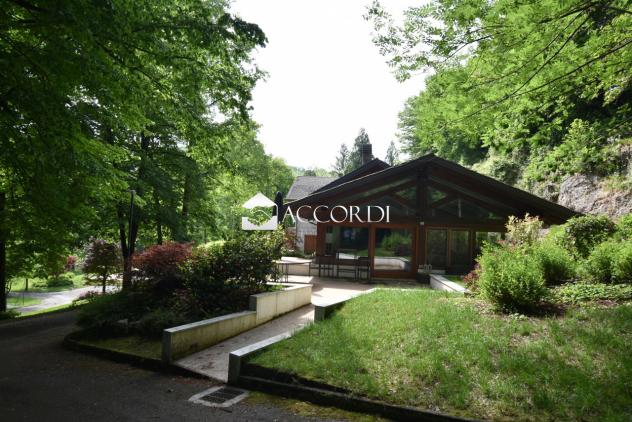 VILLA di 8 vani e di 755 mq (SAN PIETRO DI FELETTO) rif. MM101_5 - Foto 3
