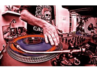 LEZIONI DI SCRATCH DJ
