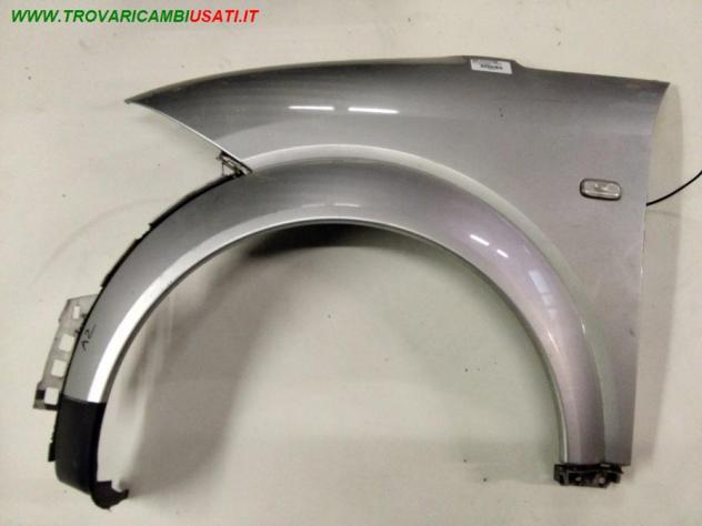 PARAFANGO ANT. SX ARGENTO 999-U1310386 Carrozzeria  Lamierati esterni  Fiancate  Parafango ant. AUDI - A2 - 01-08-2000 - 01-02-2006