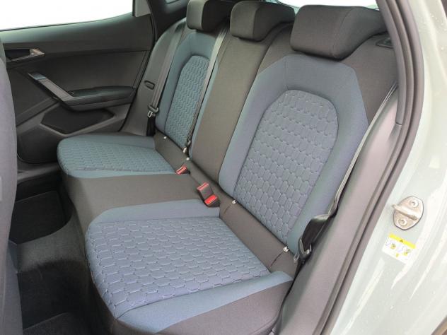 SEAT Arona 1.0 TSI 95 HP BLACK EDITION NEOPATENTATI KM0 - Foto 9