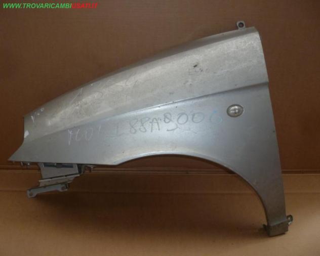 PARAFANGO ANT.S.(in plastica, verniciato con fondo) ARGENTO 999-U61742 Carrozzeria Lamierati esterni Fiancate Parafango ant. LANCIA - YPSILON - 01-