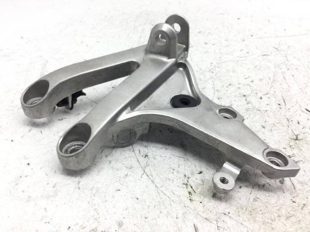 HONDA CBR RR ABS KM0 600 STAFFA SUPPORTO PEDANA ANTERIORE DESTRA 2024 2026 - Foto 2