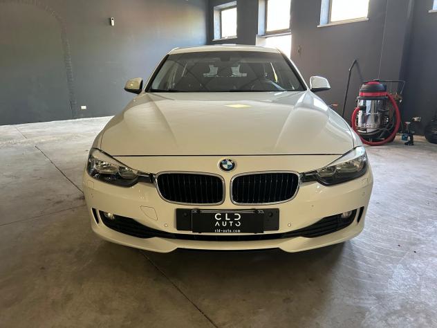 BMW Serie 3 316d Luxury Touring - Foto 2