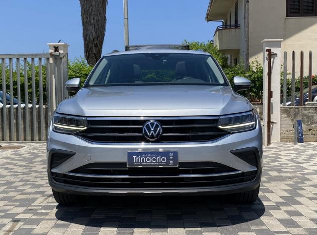 Volkswagen Tiguan Life 2.0 TDI 122CV Tetto - Foto 2