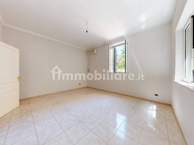 Semindipendente centralissimo Arzano vendo