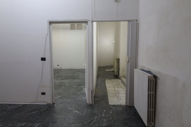 LOCALE COMMERCIALE VIALE UNICEF TARANTO - Foto 5