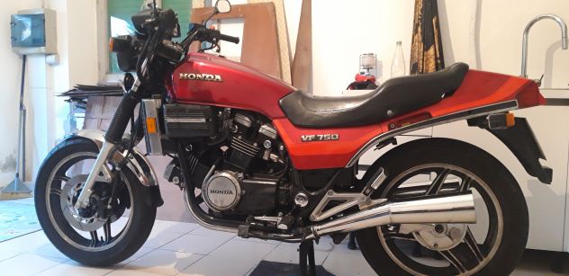 Honda vf 750 sport 1982